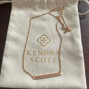 Kendra Scott rose gold necklace